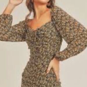 Lush medium floral cinched side puff sleeve dress